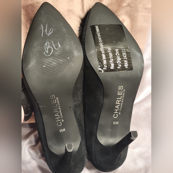 MISMATCHED SIZES***Womens High Heel Pump by Charles David Fur pompom Shoe - Picture 4 of 11